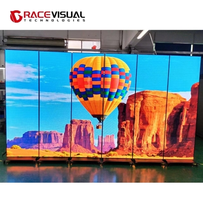 P2.5 intérieur 640 mmx1920 mm Affiche LED numérique Cascade Version 16 bits Niveau gris