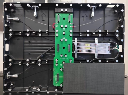 Panneaux LED fixes intérieurs de la série BUD P1.86 avec un taux de rafraîchissement élevé de 7680 Hz