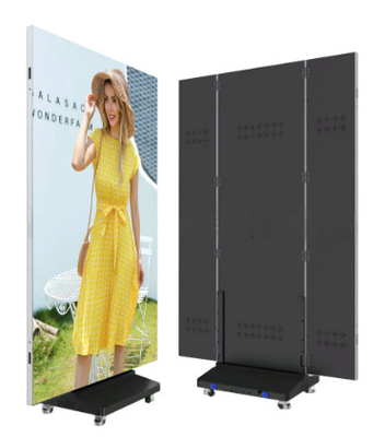 Panneau d'affichage LED triple pliable : Portable, sans couture et brillant