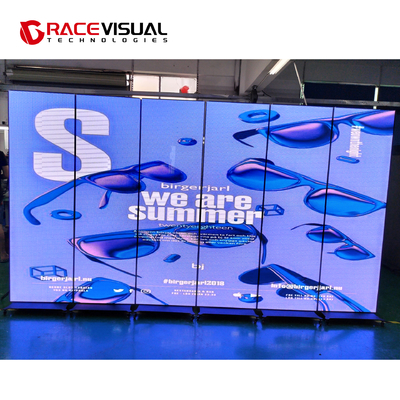 Révolutionnez votre approche publicitaire avec l'écran LED P2.5mm Pixel Pitch et la résolution du panneau 256×768